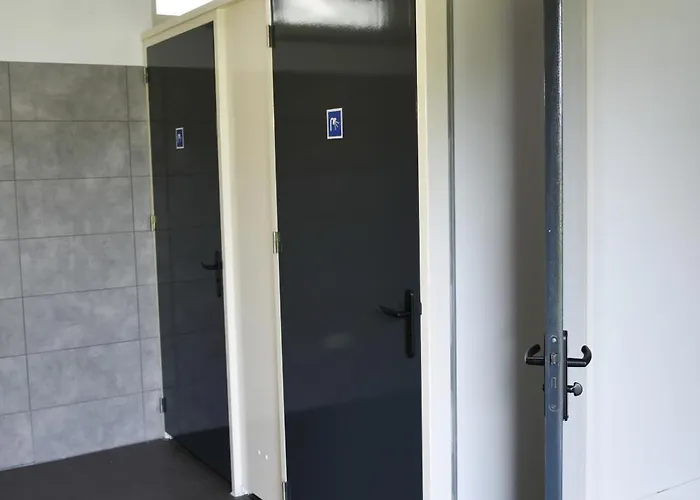 Роскошный шатер Glampingtent 6 Persoons Lindershoeve