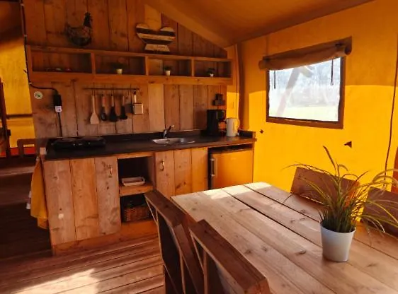 Glampingtent 6 Persoons Lindershoeve